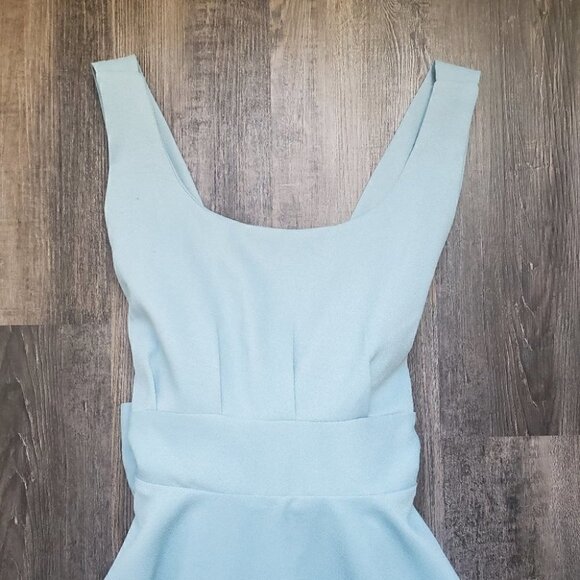 Dress - Picture 5 of 16